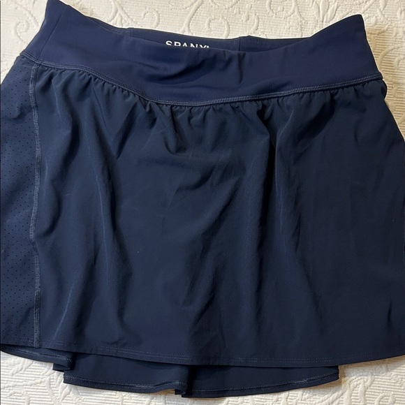 SPANX Get Moving Dark Blue Skort. XL. Nearly New. - Picture 2 of 12